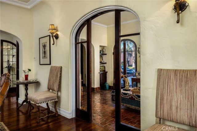 4202 University, Riverside, CA 92501