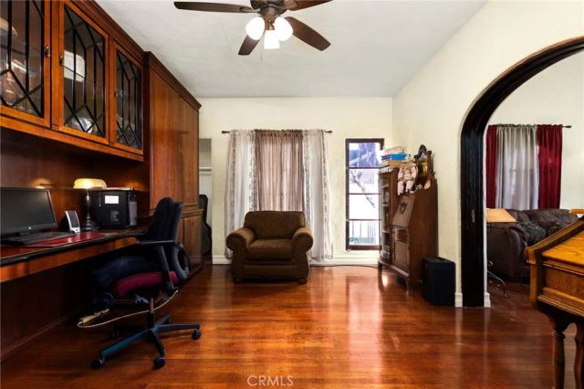 4202 University, Riverside, CA 92501