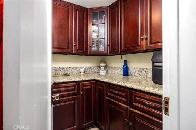 4202 University, Riverside, CA 92501