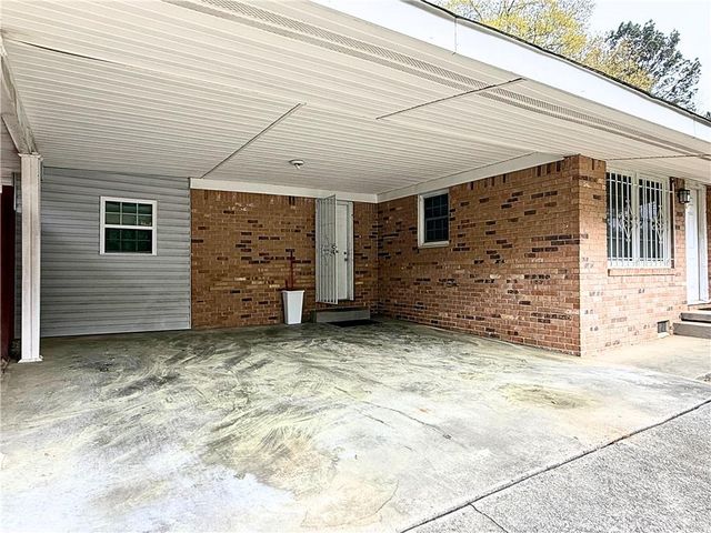 6424 Monica Drive, Morrow, GA 30260