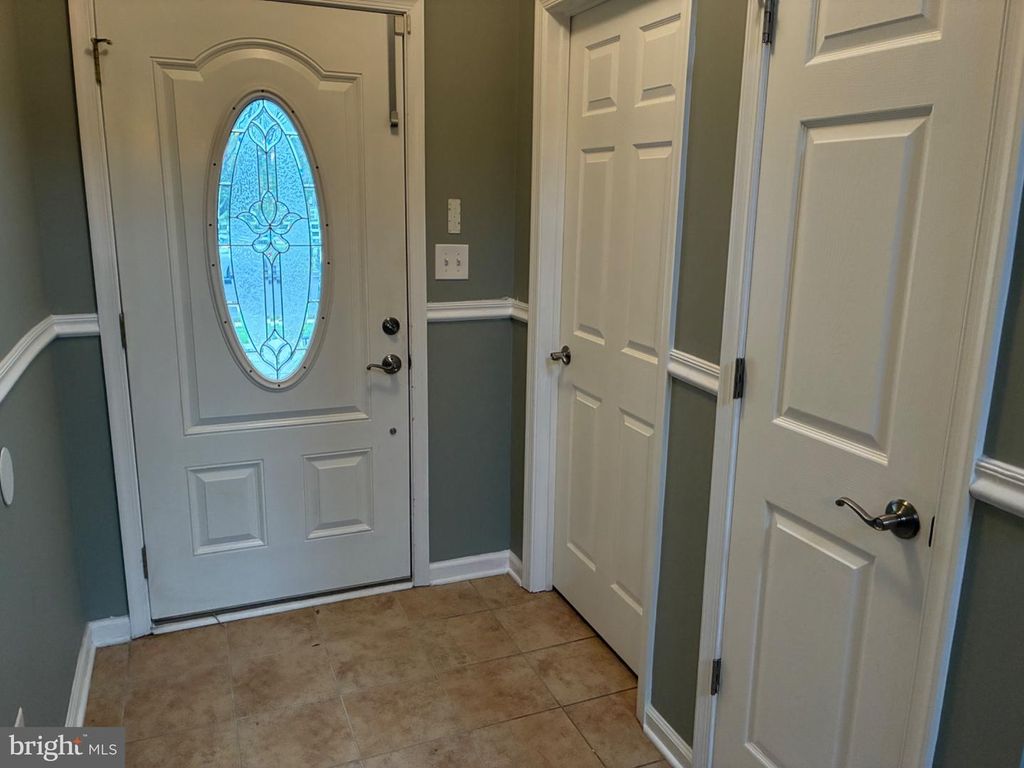 26 HEALS FARM RD, BURLINGTON, NJ 08016 — photo 2