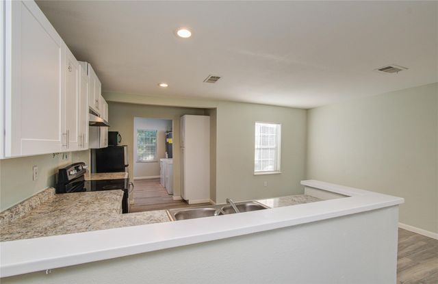 4624 Kingsbury Street, Houston, TX 77021