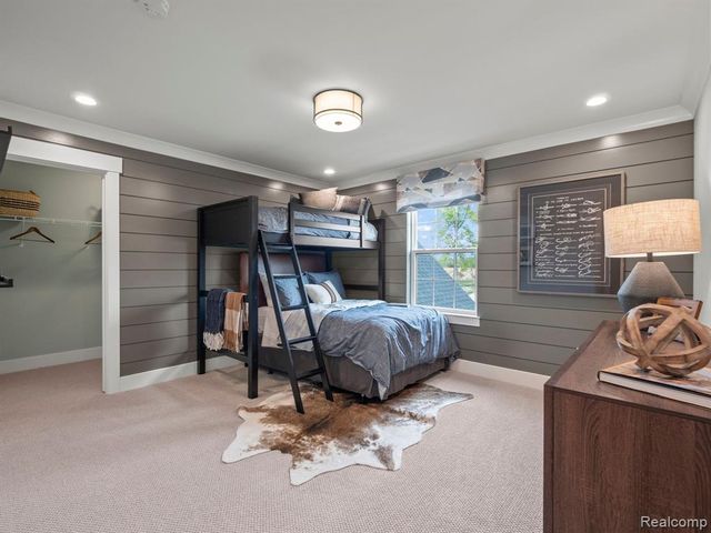 1059 Overlook Drive, Saline, MI 48176