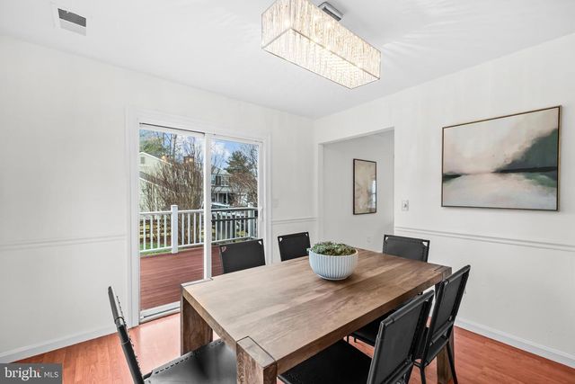 13513 COATES LN, Herndon, VA 20171