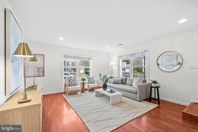 13513 COATES LN, Herndon, VA 20171