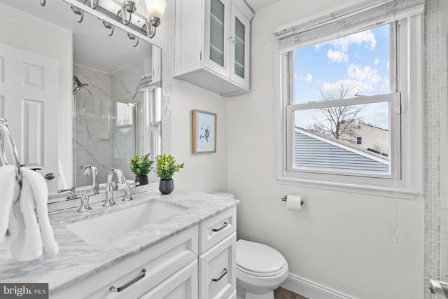 13513 COATES LN, Herndon, VA 20171