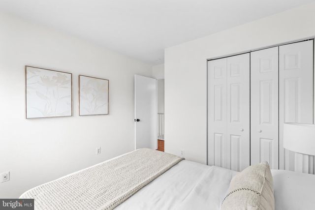 13513 COATES LN, Herndon, VA 20171