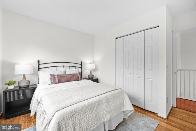 13513 COATES LN, Herndon, VA 20171