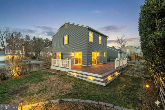 13513 COATES LN, Herndon, VA 20171