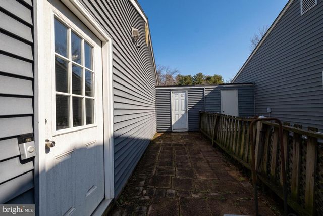 13513 COATES LN, Herndon, VA 20171