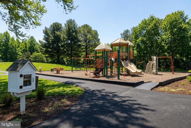 13513 COATES LN, Herndon, VA 20171