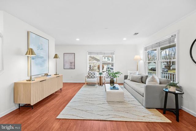 13513 COATES LN, Herndon, VA 20171