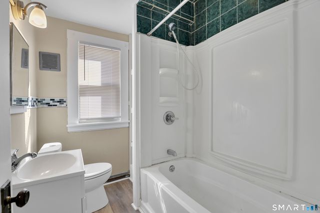 23 Day Street, New Britain, CT 06051