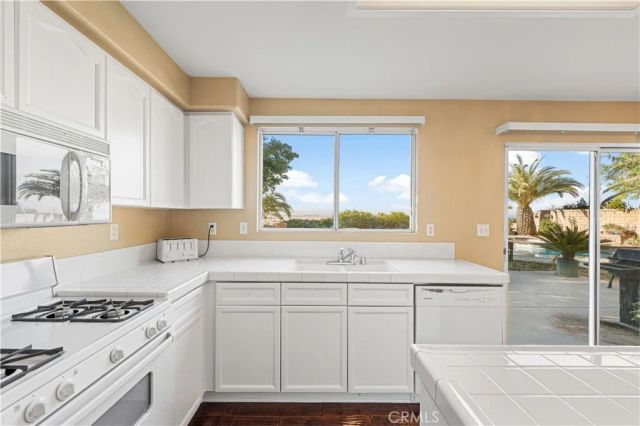 6727 Andover Avenue, Lancaster, CA 93536