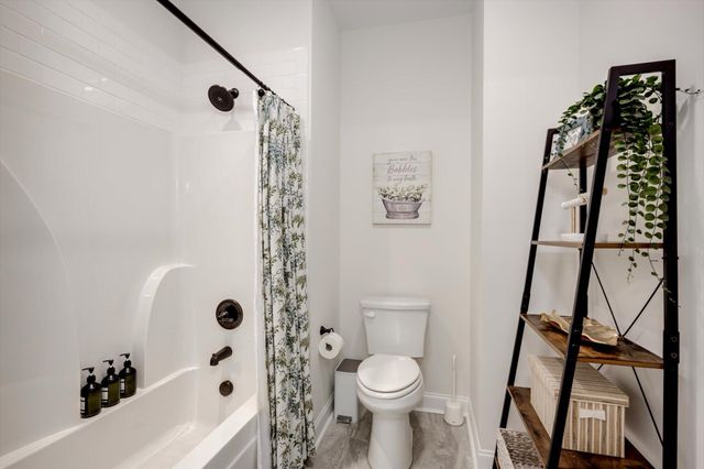 565 River Oaks Lane, Evans, GA 30809