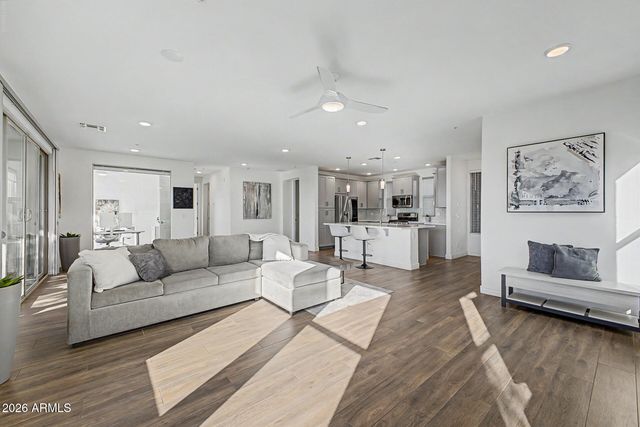 5100 E RANCHO PALOMA Drive 1044, Cave Creek, AZ 85331