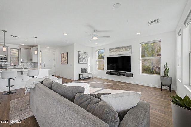 5100 E RANCHO PALOMA Drive 1044, Cave Creek, AZ 85331