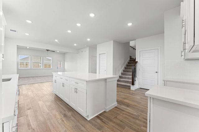 8326 Amethyst Valley Ln, Angleton, TX 77515
