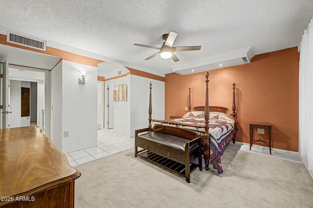 Image 17 of property listing at 20834 N GABLE HILL Drive, Sun City West, AZ 85375
