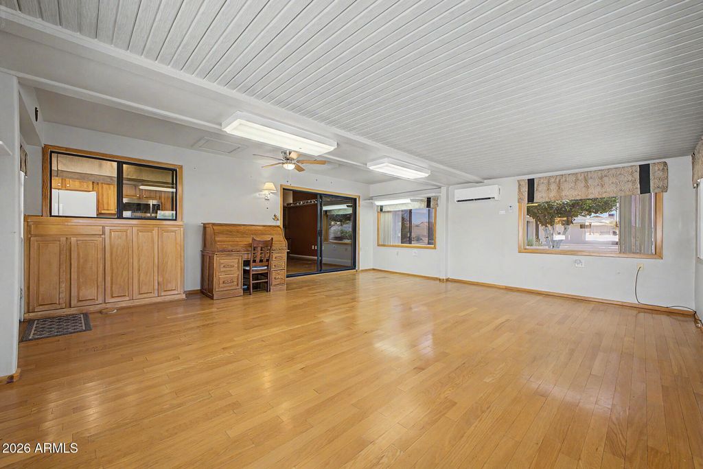 Image 27 of property listing at 20834 N GABLE HILL Drive, Sun City West, AZ 85375