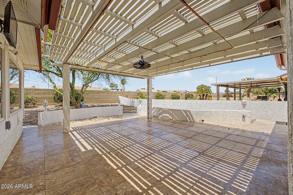 Image 28 of property listing at 20834 N GABLE HILL Drive, Sun City West, AZ 85375