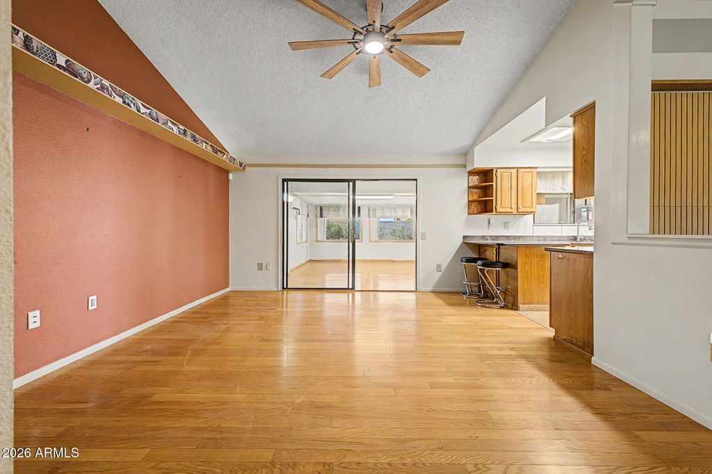 Image 7 of property listing at 20834 N GABLE HILL Drive, Sun City West, AZ 85375