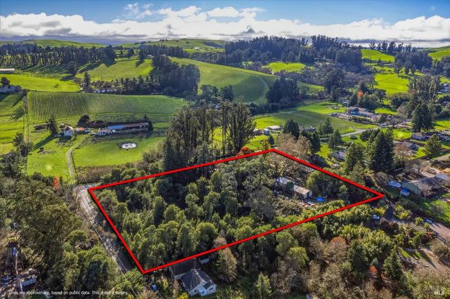 5070 Blank Rd, Sebastopol, CA 95472