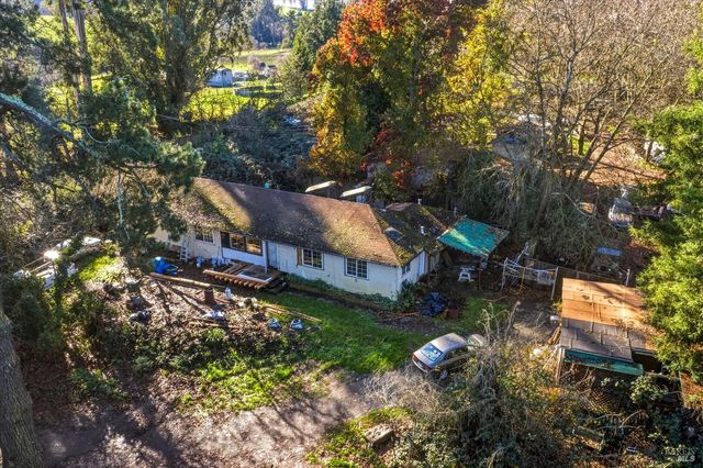 5070 Blank Rd, Sebastopol, CA 95472
