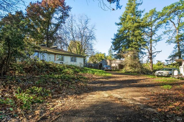 5070 Blank Rd, Sebastopol, CA 95472