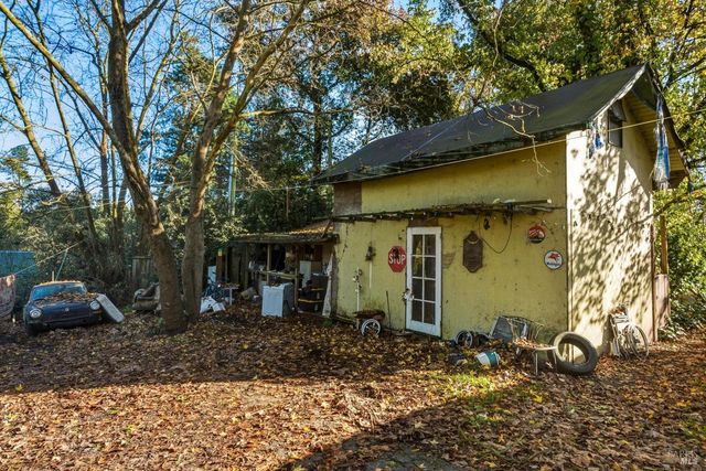 5070 Blank Rd, Sebastopol, CA 95472