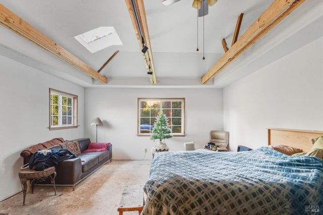 5070 Blank Rd, Sebastopol, CA 95472