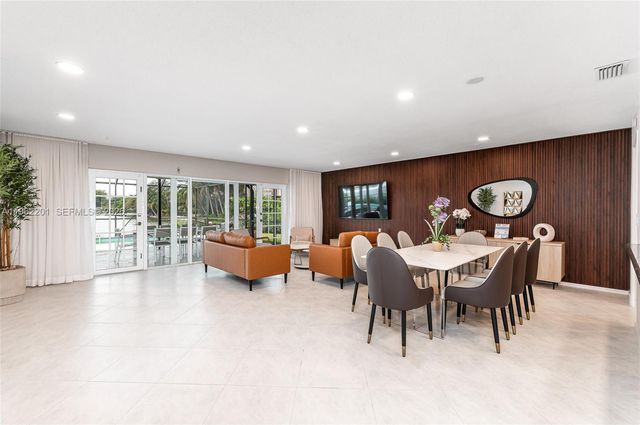 21320 NE 25th Court, Miami, FL 33180