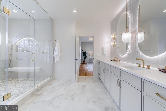 903 LAUREN LN SE, Vienna, VA 22180