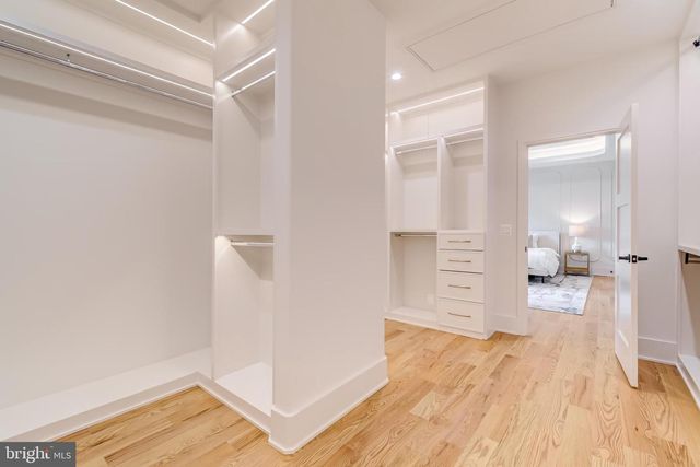 903 LAUREN LN SE, Vienna, VA 22180