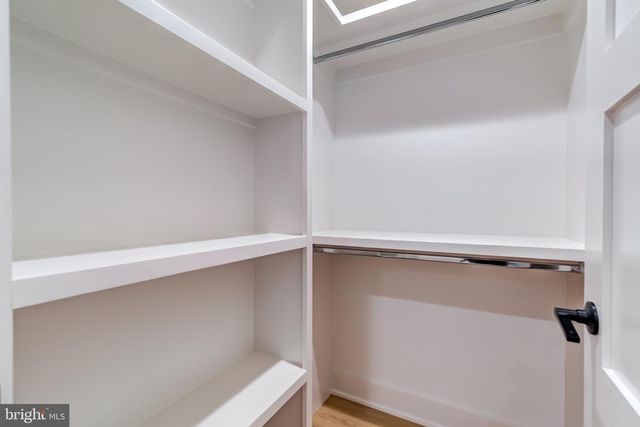 903 LAUREN LN SE, Vienna, VA 22180