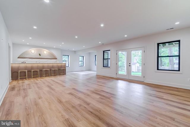 903 LAUREN LN SE, Vienna, VA 22180