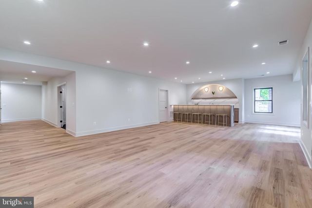 903 LAUREN LN SE, Vienna, VA 22180