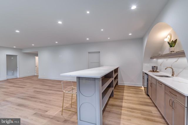903 LAUREN LN SE, Vienna, VA 22180