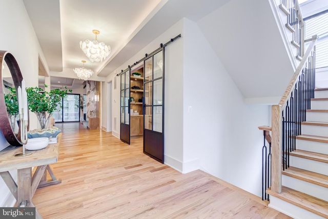 903 LAUREN LN SE, Vienna, VA 22180