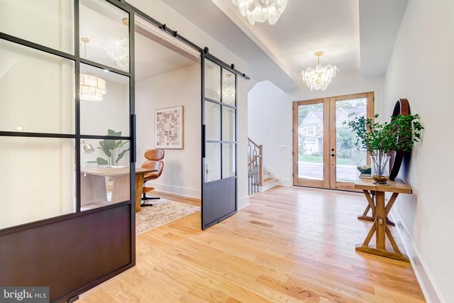 903 LAUREN LN SE, Vienna, VA 22180