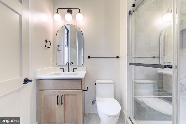 903 LAUREN LN SE, Vienna, VA 22180