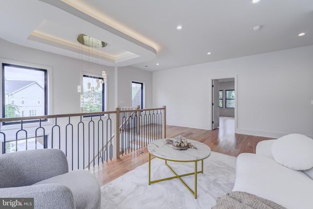903 LAUREN LN SE, Vienna, VA 22180