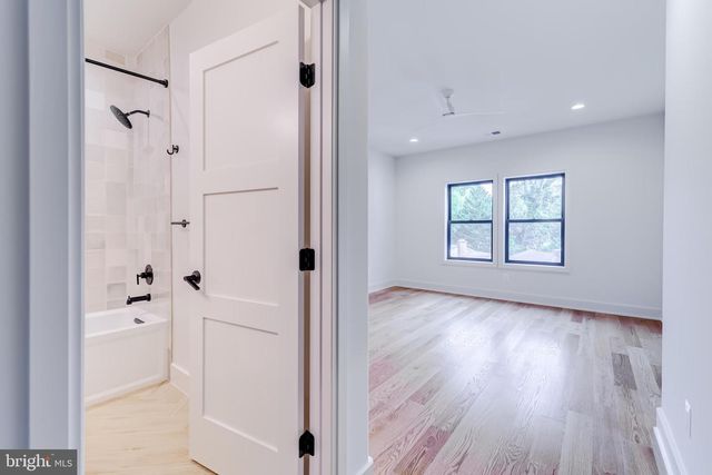 903 LAUREN LN SE, Vienna, VA 22180