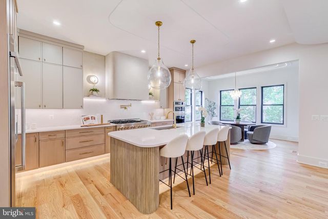 903 LAUREN LN SE, Vienna, VA 22180