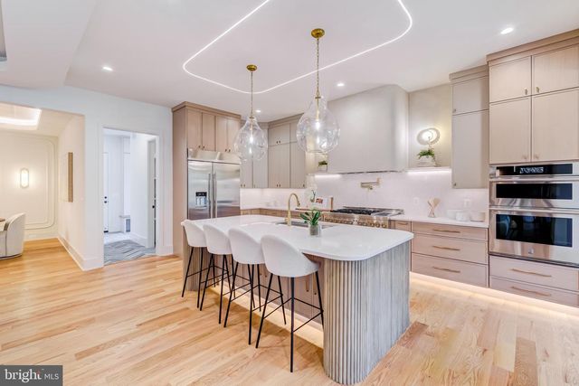 903 LAUREN LN SE, Vienna, VA 22180