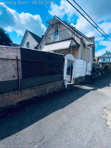 4958 Trenton Street, Detroit, MI 48210