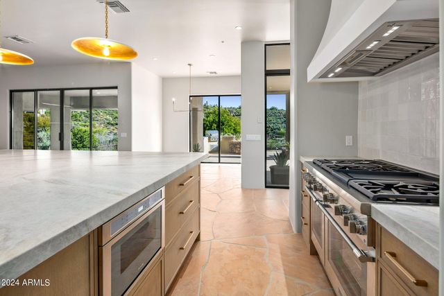 9917 E FILAREE Lane, Scottsdale, AZ 85262
