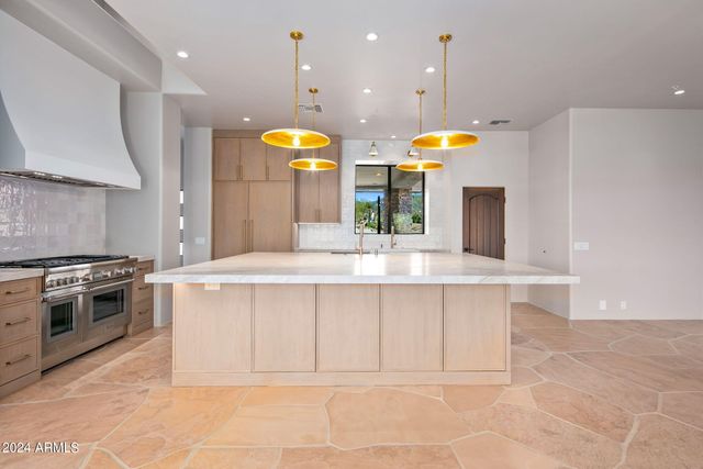 9917 E FILAREE Lane, Scottsdale, AZ 85262