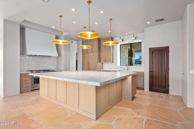 9917 E FILAREE Lane, Scottsdale, AZ 85262