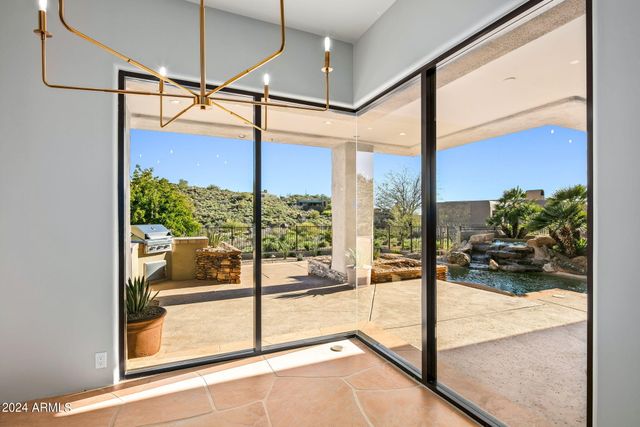 9917 E FILAREE Lane, Scottsdale, AZ 85262